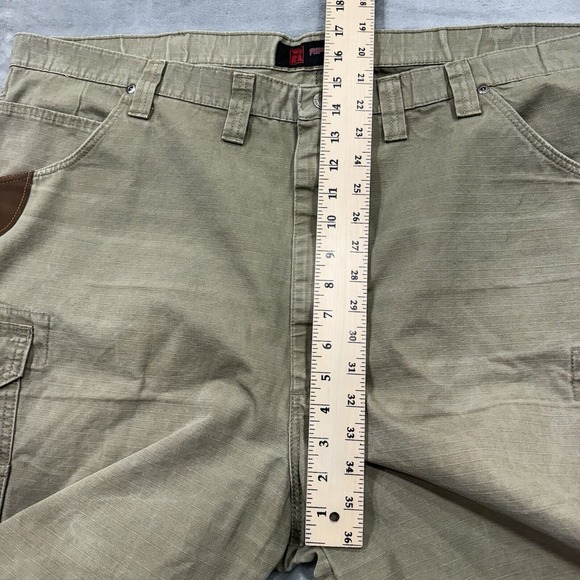 Wrangler Riggs Shorts Mens‎ 46 Beige Tan Cargo Carpenter Ripstop Workwear Logo - Picture 4 of 12